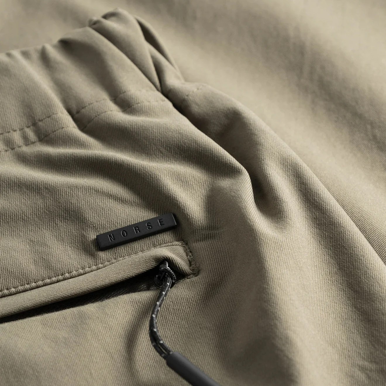 Norse Projects Ezra Relaxed Solotex Twill Trouser Sediment Green - Image 3